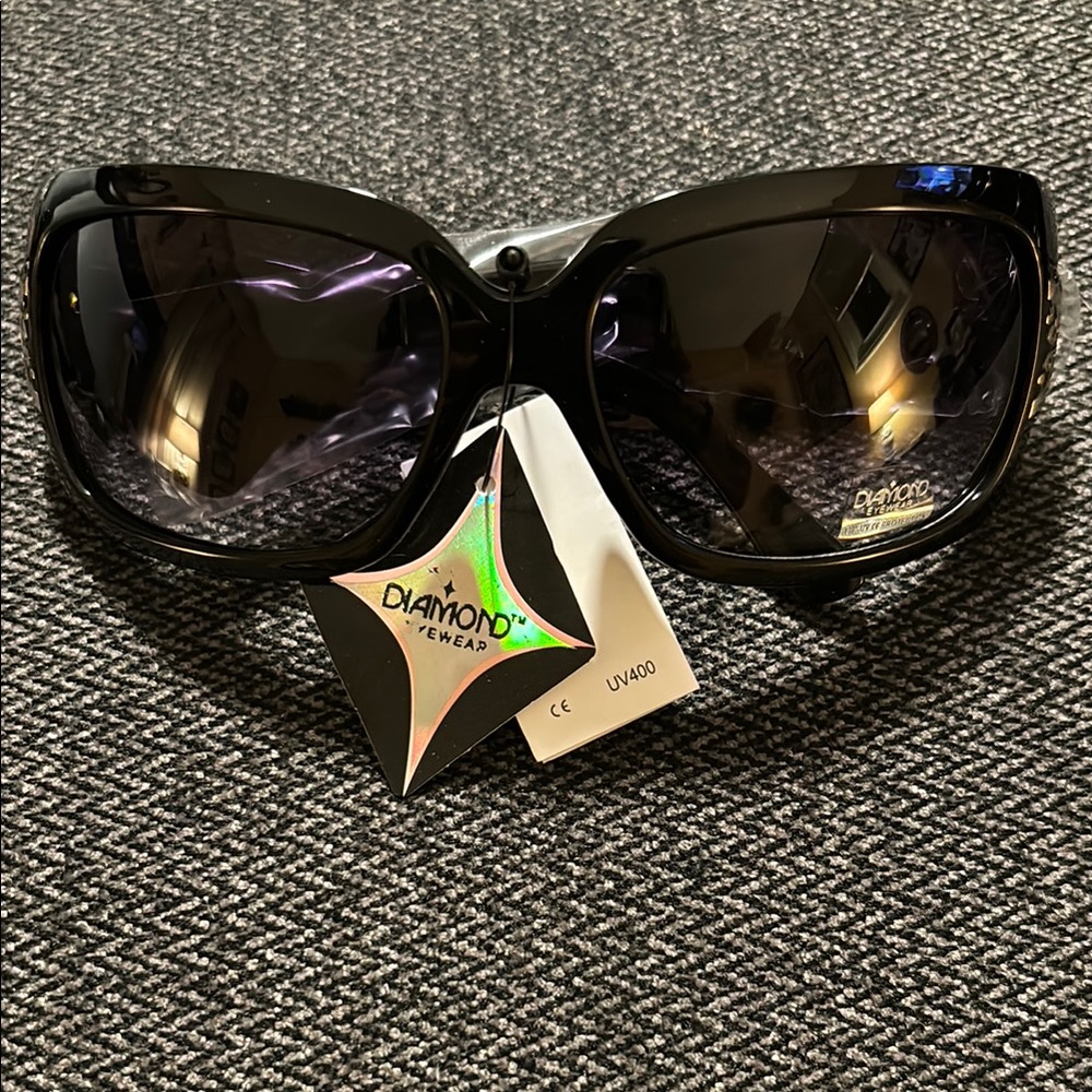 Diamond Eyewear Black Sunglasses UV400